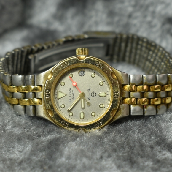 Vintage Two-Tone Bulova Marine Star Watch w/ Calendar - Picture 2 of 13